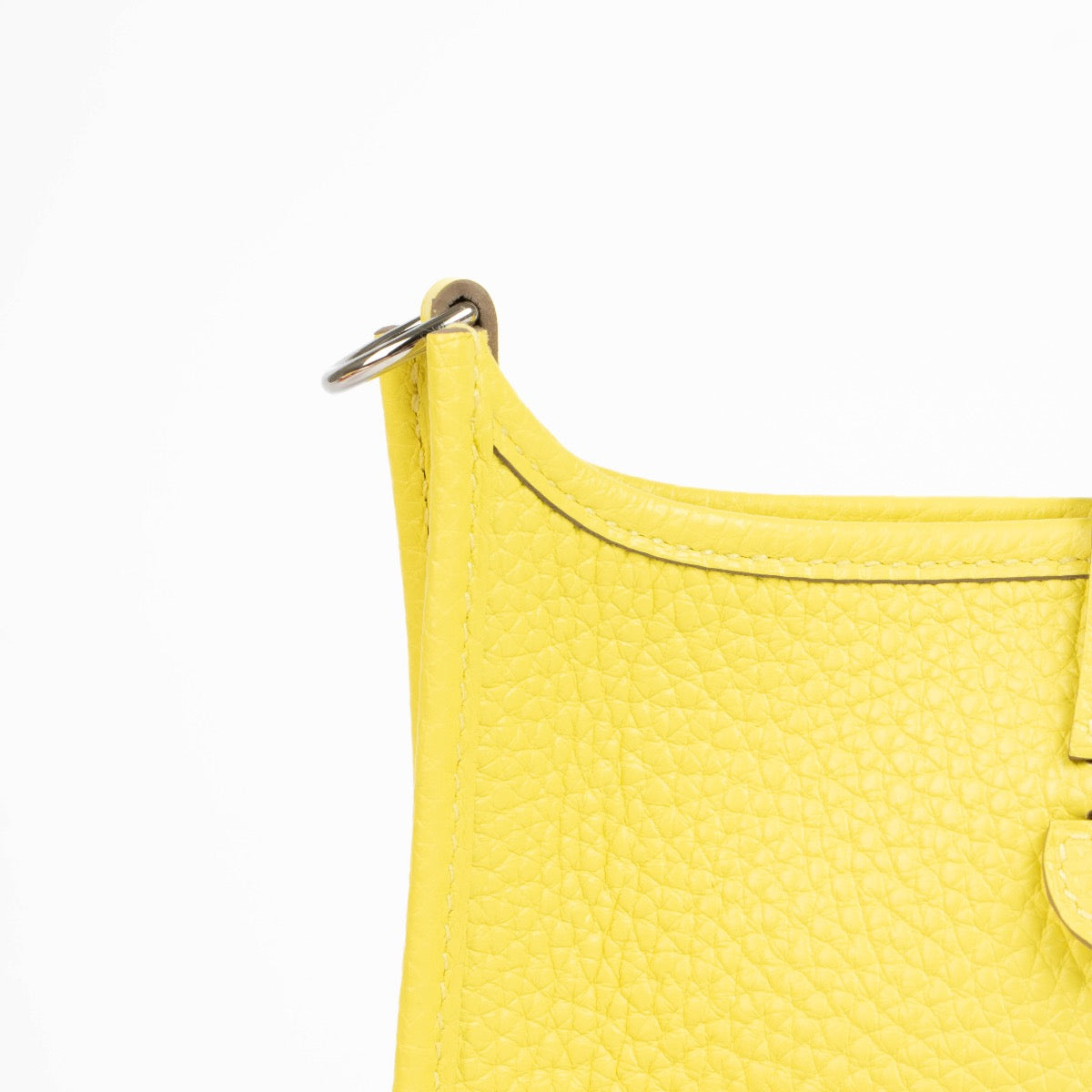 Shop this 100% authentic Hermès Evelyne 16 Lime Clemence PHW Bag (Stamp U 2022) at Labellov.com