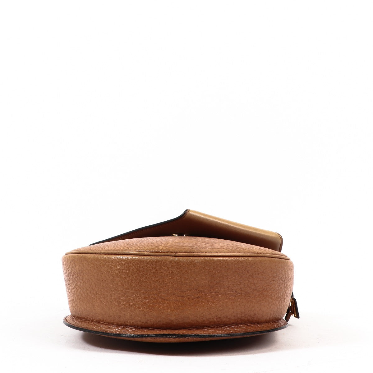 Shop safe online at Labellov in Antwerp this 100% authentic second hand Delvaux Cognac Pebbled Leather Shoulder Bag
