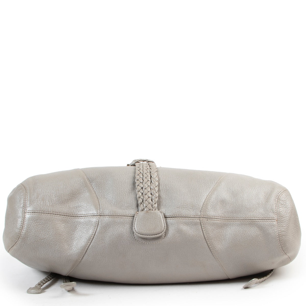Safely purchase a used one Delvaux Grey Eugene Shoulder Bag. Buy online in a reliable way a Delvaux Grey Eugene Shoulder Bag. Buy in a safe site and easy way a Delvaux Grey Eugene Shoulder Bag