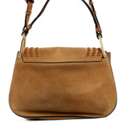 Shop safe online at Labellov in Antwerp, Brussels and Knokke this 100% authentic second hand Chloé Cognac Suede Hudson Double-Carry Bag. veilig online tweedehands authentieke Chloé Cognac Suede Hudson Double-Carry handtas kopen bij Labellov.
