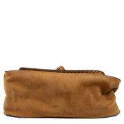 Shop safe online at Labellov in Antwerp, Brussels and Knokke this 100% authentic second hand Chloé Cognac Suede Hudson Double-Carry Bag. veilig online tweedehands authentieke Chloé Cognac Suede Hudson Double-Carry handtas kopen bij Labellov.