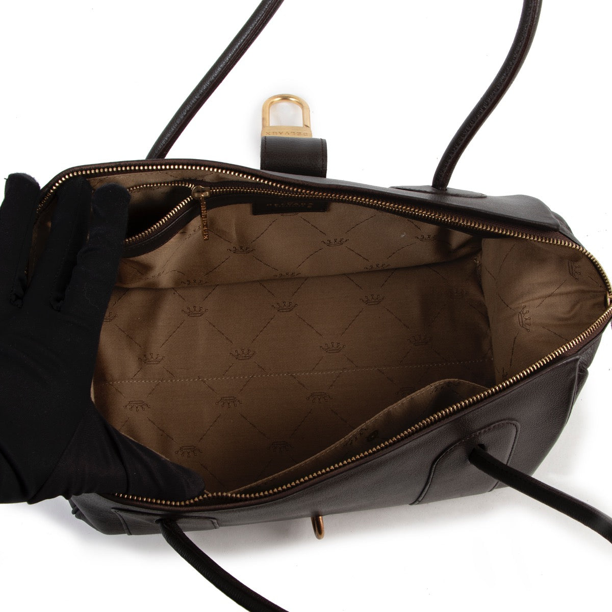Shop safe online authentic Delvaux Brown Leather Shoulderbag at the right price.