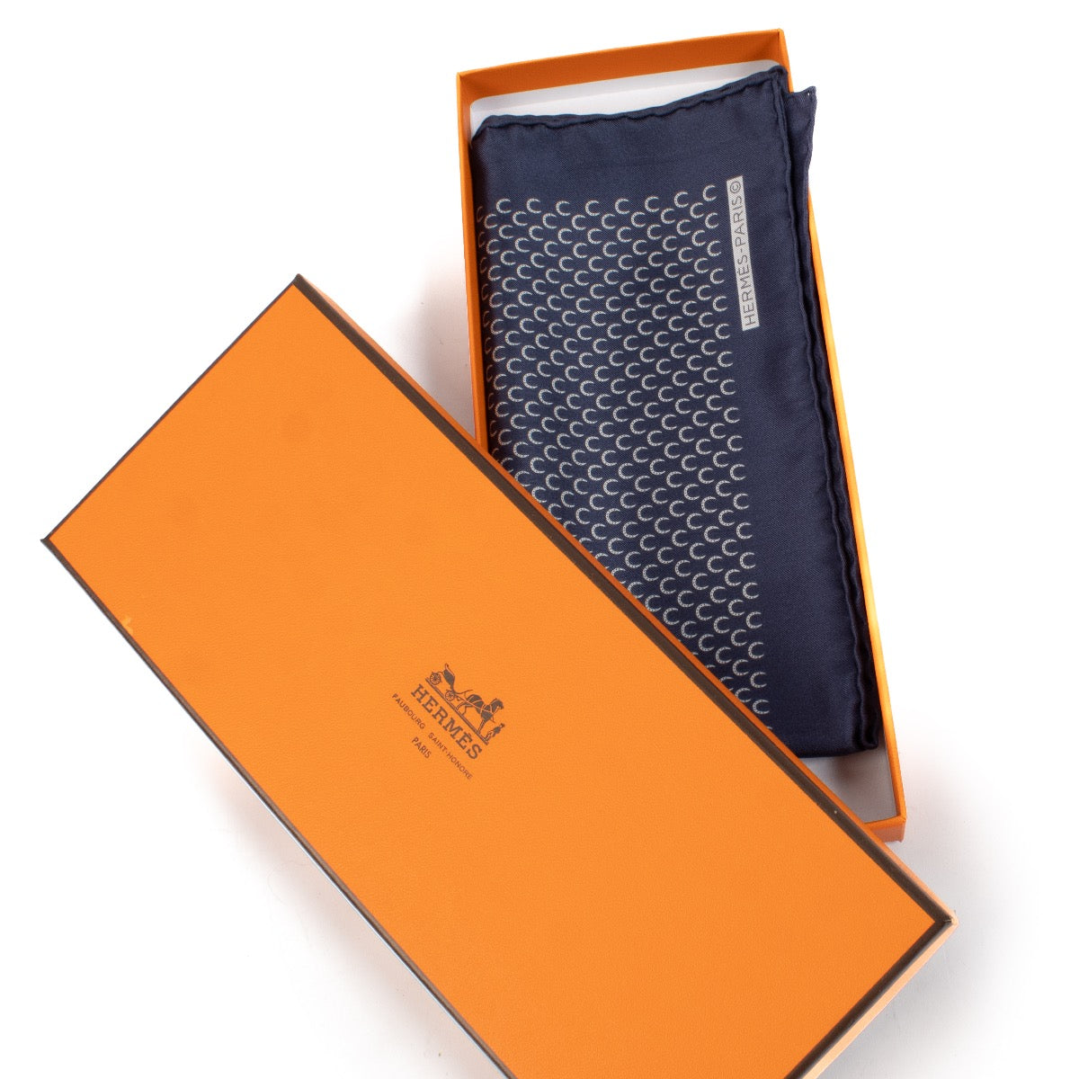 shop 100% authentic second hand Hermès Blue 45 Silk Scarf on Labellov.com