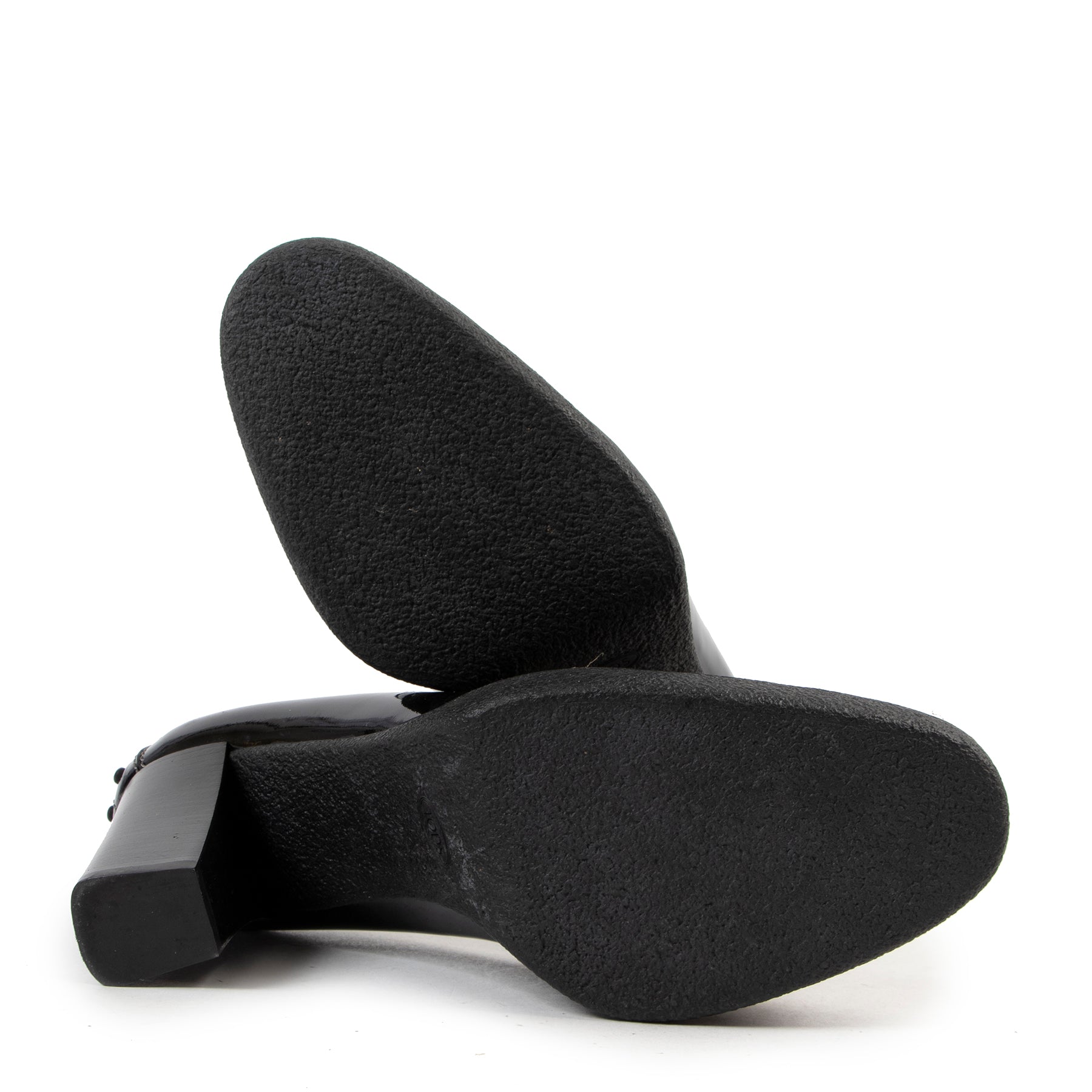 Shop safe online authentic second hand Tod's Black Patent Leather Pumps. Buy online Tod's Black Patent Leather Pumps in a safe way. Shop Tod's Black Patent Leather Pumps online safely.