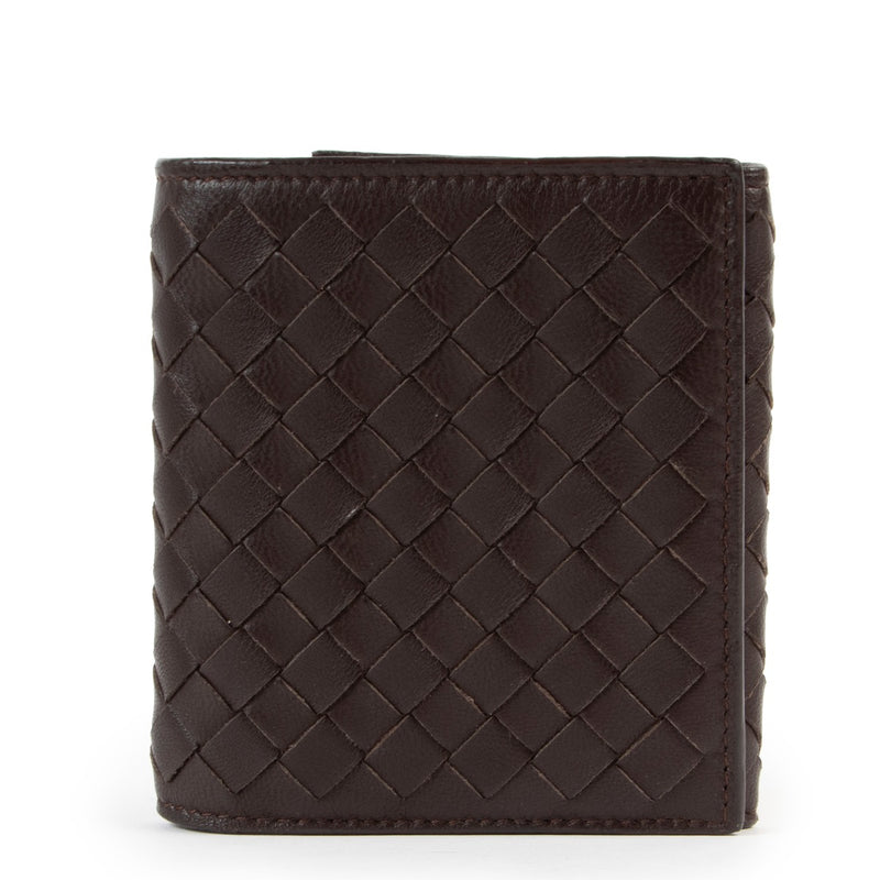Shop second hand designer vintage luxury high end fashion Bottega Veneta Intrecciato Tri-fold Flap Wallet at Labellov.