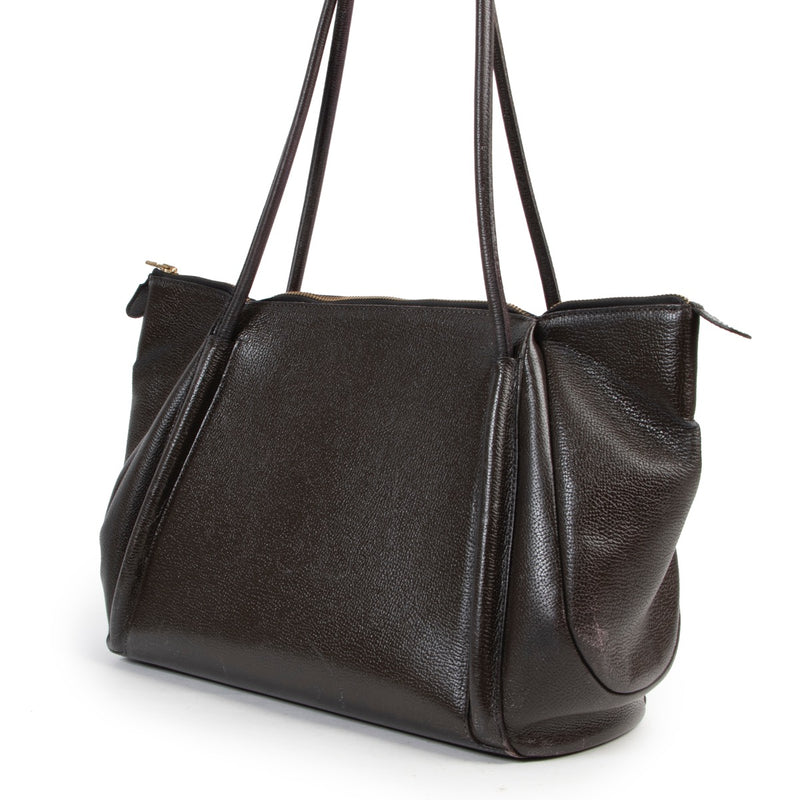 Shop safe online authentic second hand Delvaux Brown Leather Shoulder Bag . Buy online Delvaux Brown Leather Shoulder Bag in a safe way. Shop Delvaux Brown Leather Shoulder Bag online safely.