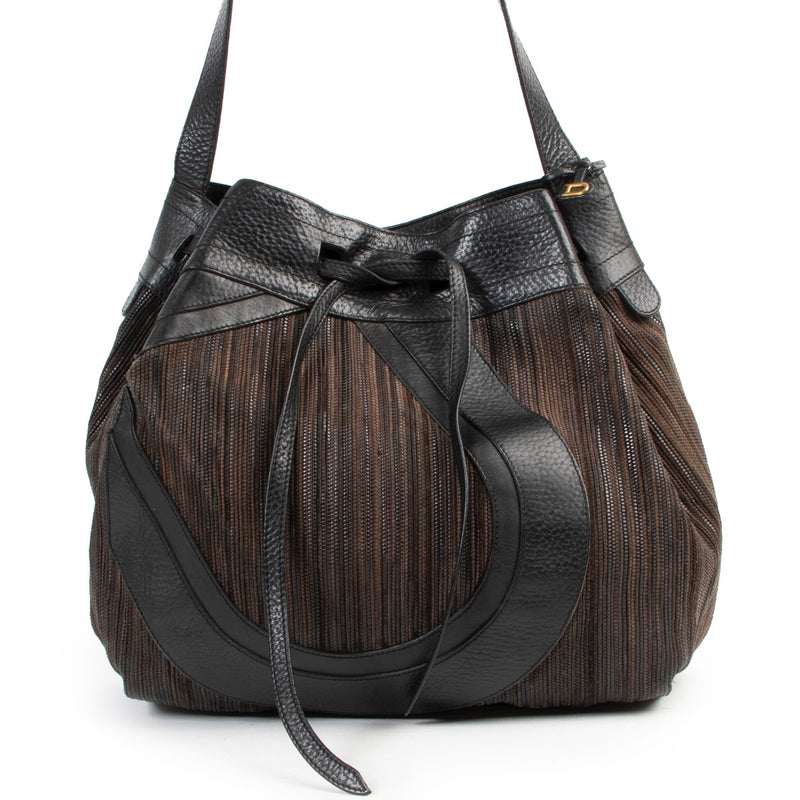 Shop safe online authentic second hand Delvaux Black Toile De Cuir Shoulder Bag. Buy online Delvaux Black Toile De Cuir Shoulder Bag in a safe way. Shop Delvaux Black Toile De Cuir Shoulder Bag online safely.