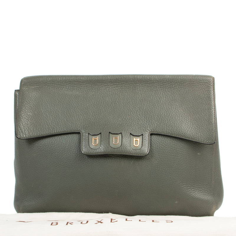 Groene clutch van Delvaux
