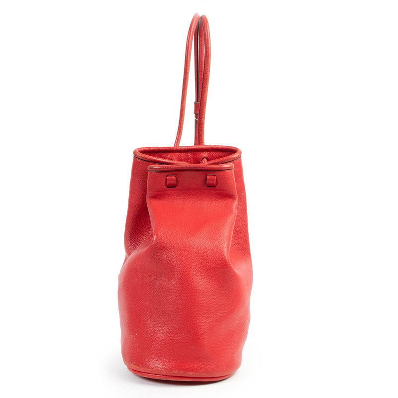 Shop safe online authentic second hand Delvaux Red Bucket Bag Shoulder Bag. Buy online Delvaux Red Bucket Bag Shoulder Bag in a safe way. Shop Delvaux Red Bucket Bag Shoulder Bag online safely.