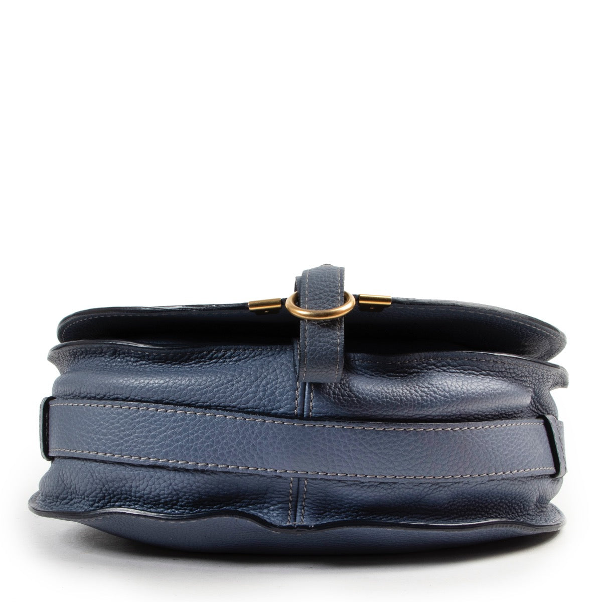 Shop safe online authentic Chloé Blue Medium Marcie Shoulderbag at the right price at Labellov.Com. Veilig online kopen van authentieke blauwe Chloé medium marcie handtas aan de juiste prijs bij Labellov.Com.