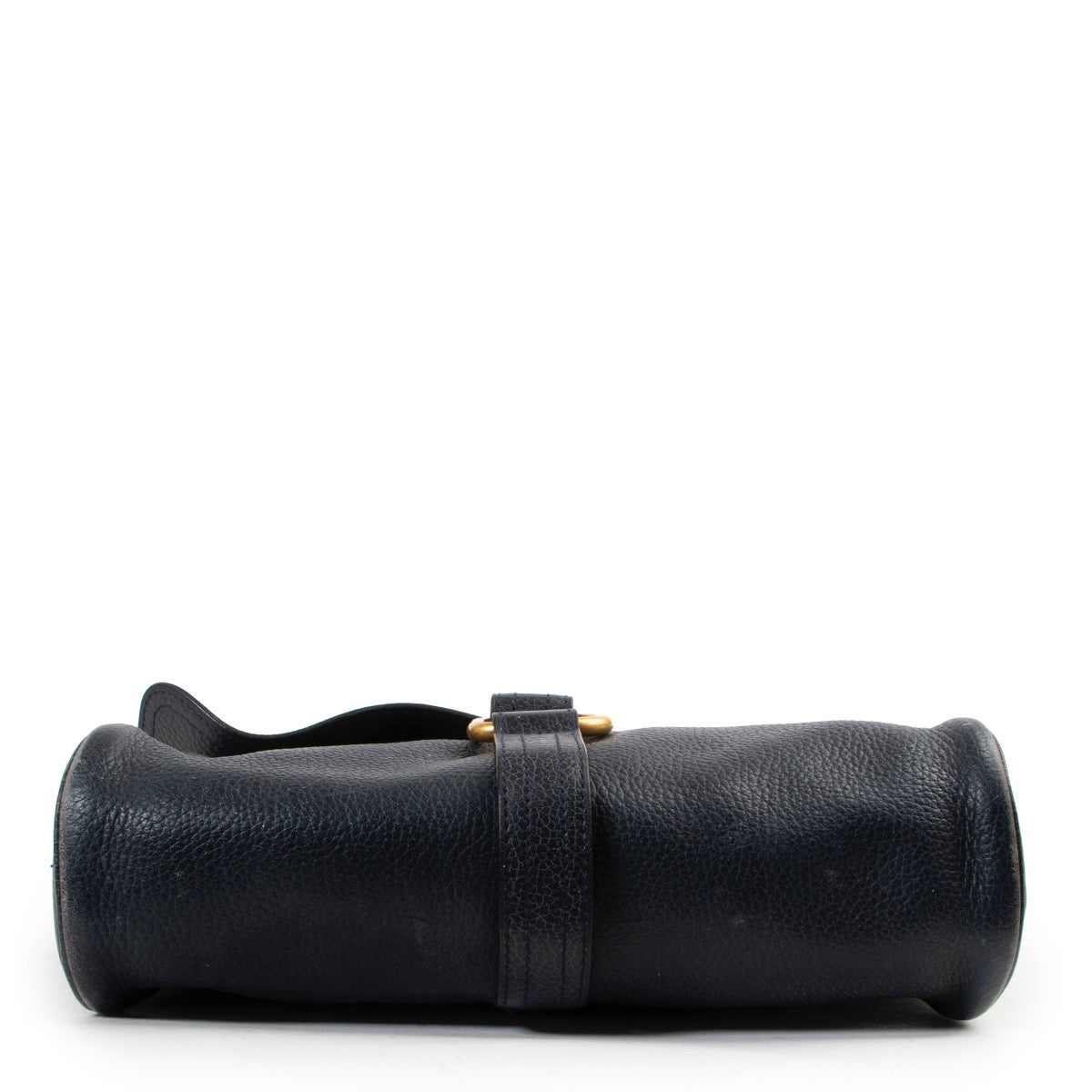 Shop safe online authentic second hand Delvaux Blue Shoulder Bag at the right price at Labellov.com. Veilig online kopen van een authentieke blauwe Delvaux handtas aan de juiste prijs bij Labellov.com.
