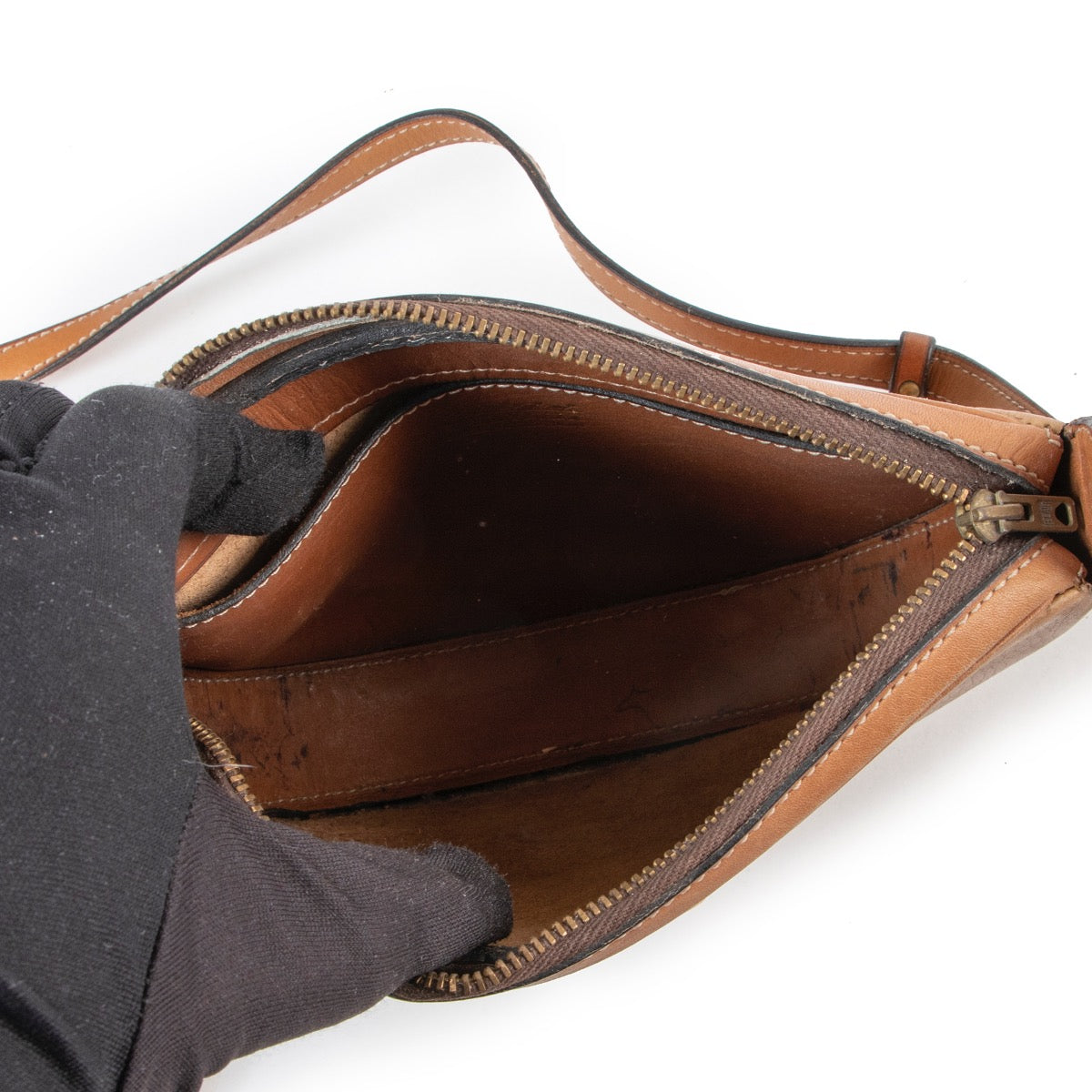 Shop safe online authentic second hand Delvaux Cognac Crossbody handbag at the right price at Labellov.Com.