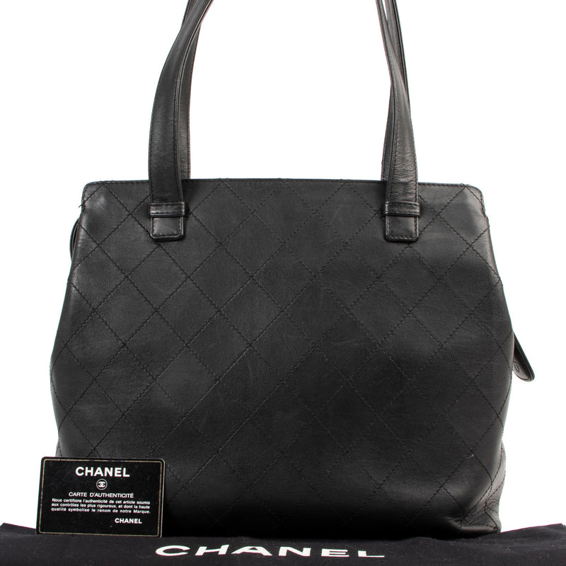Shop safe online authentic Chanel Black Shoulderbag in good preloved condition.