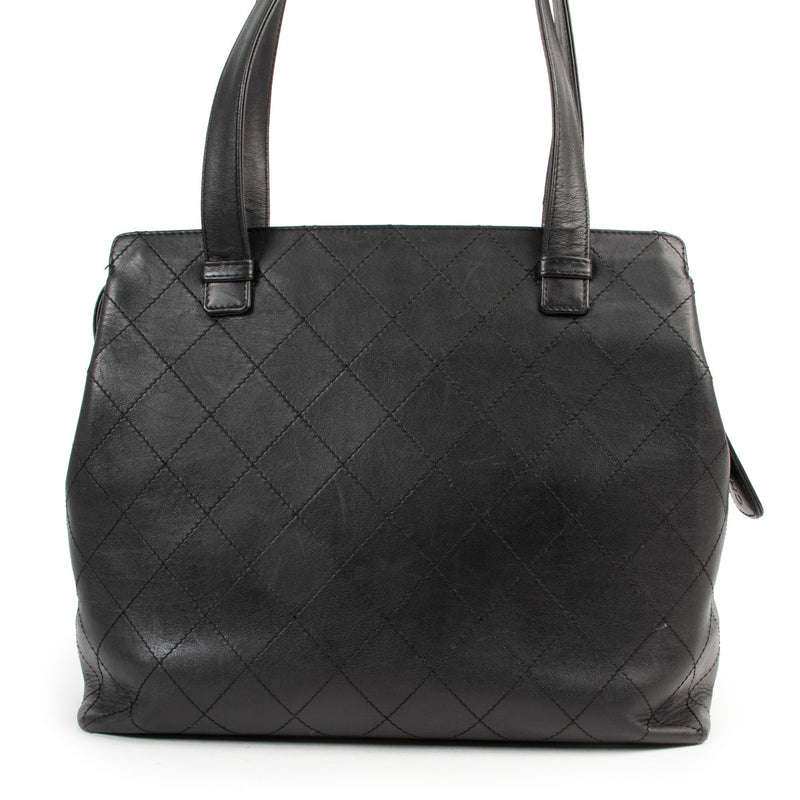 Shop safe online authentic Chanel Black Shoulderbag in good preloved condition.