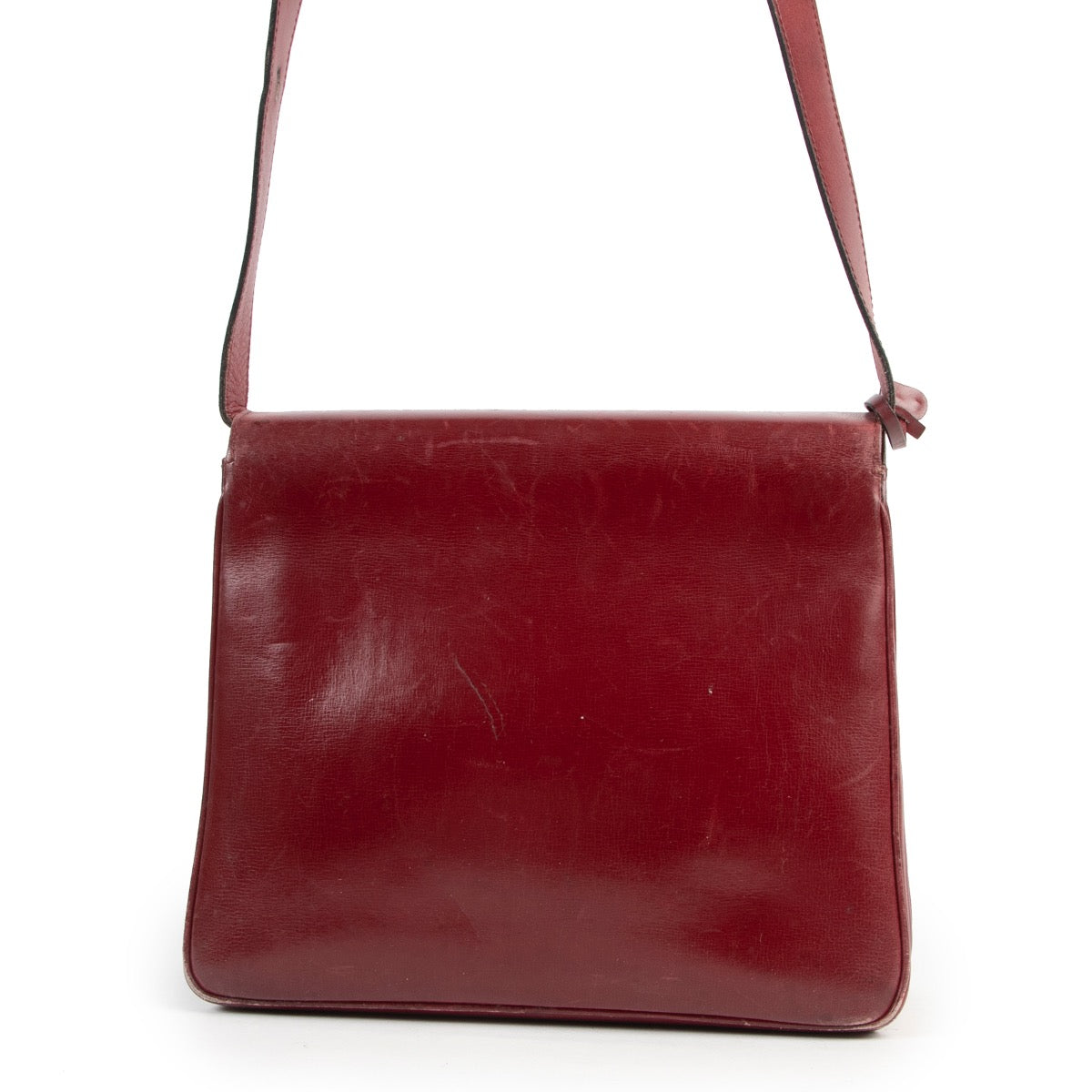 Shop safe online authentic Delvaux Burgundy Vintage Brillant Crossbody bag. Veilig online kopen van authentieke Delvaux bordeaux brillant crossbody handtas bij Labellov.Com.