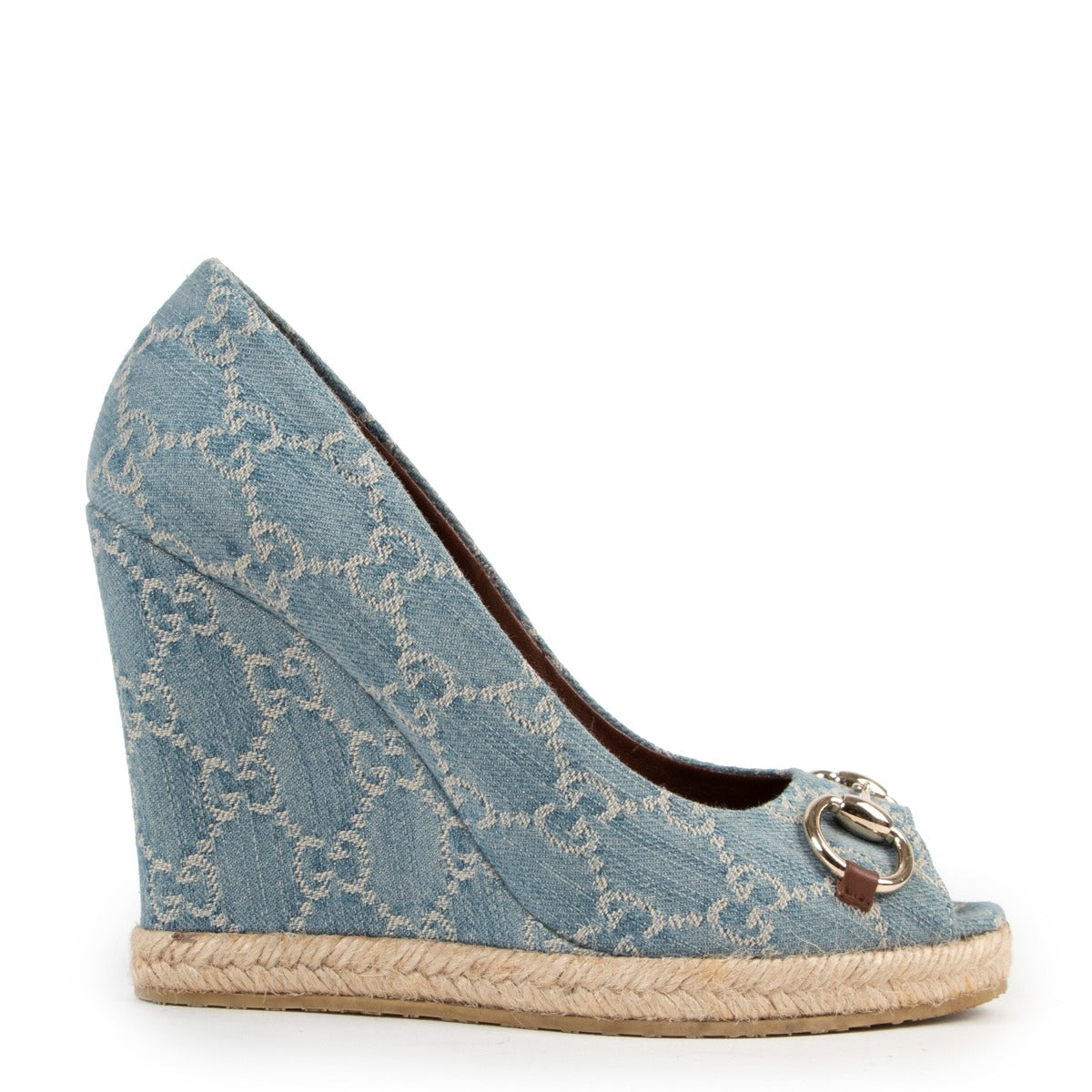 Buy in very good condition a Gucci Monogram Blue Denim Pumps-Size 38.