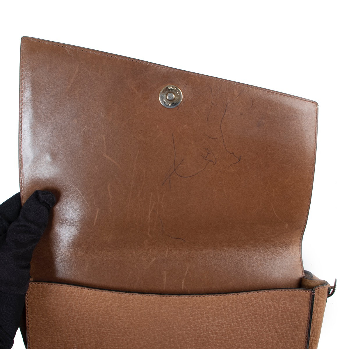 Shop safe online authentic second hand Delvaux Vintage Taupe Leather Crossbody Bag. Buy online Delvaux Vintage Taupe Leather Crossbody Bag in a safe way. Shop Delvaux Vintage Taupe Leather Crossbody Bag online safely.