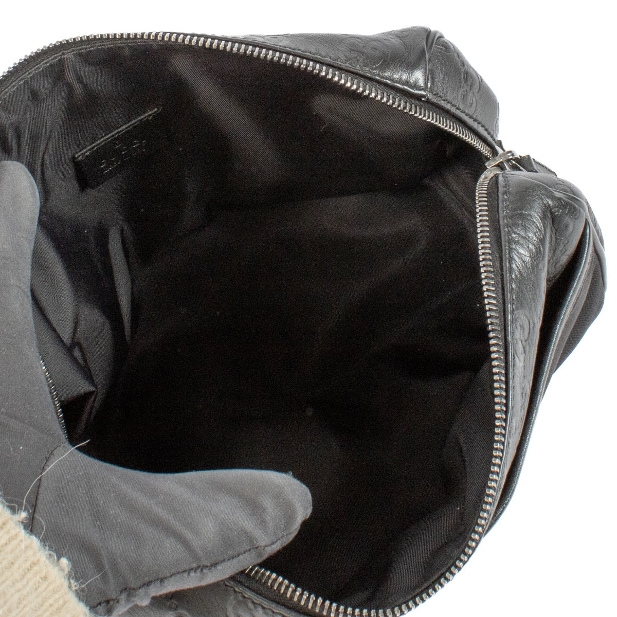 shop 100% authentic second hand Gucci Black Pouch on Labellov.com