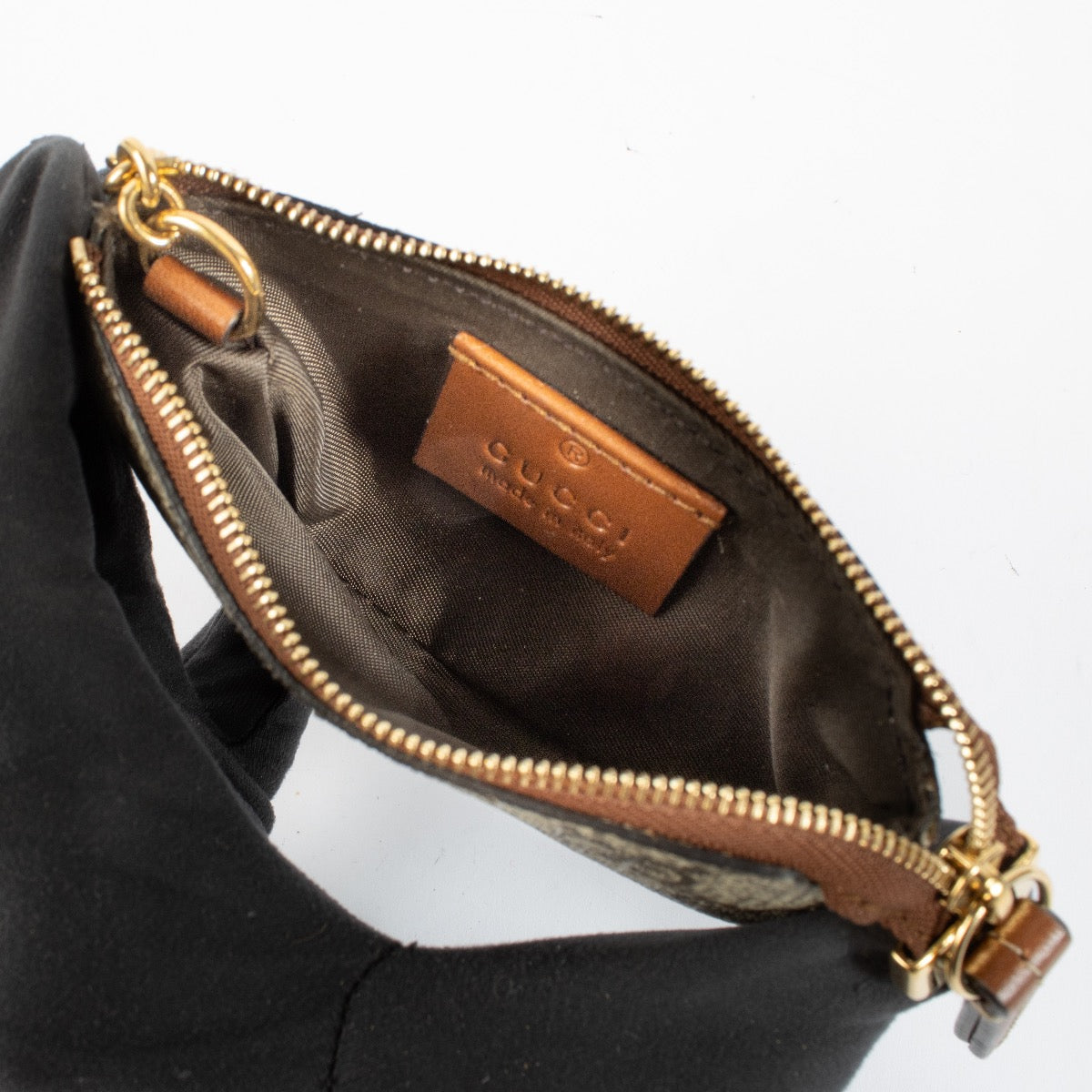 Authentic second hand Gucci Monogram Guccissima Key Pouch on Labellov.com