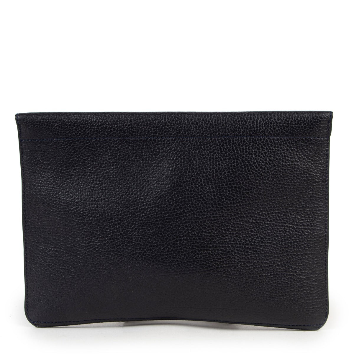 Buy Delvaux in an authentic way on Labellov.