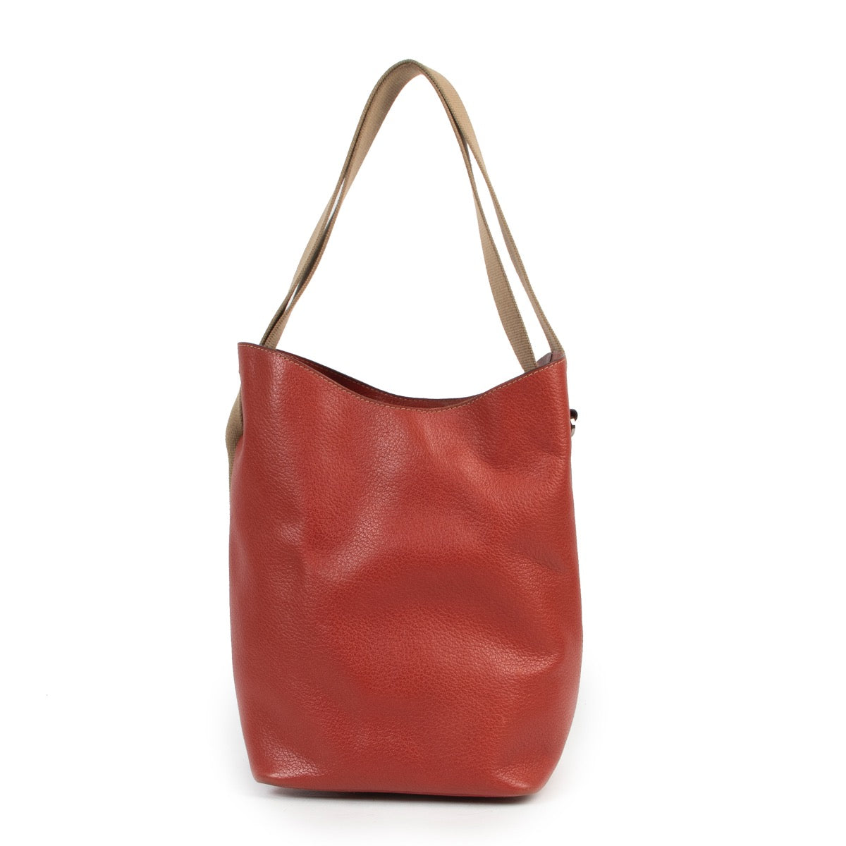 Shop safe online authentic Deux De Delvaux red shoulder bag at the right price. Veilig online kopen van een authentieke rode deux de Delvaux handtas.