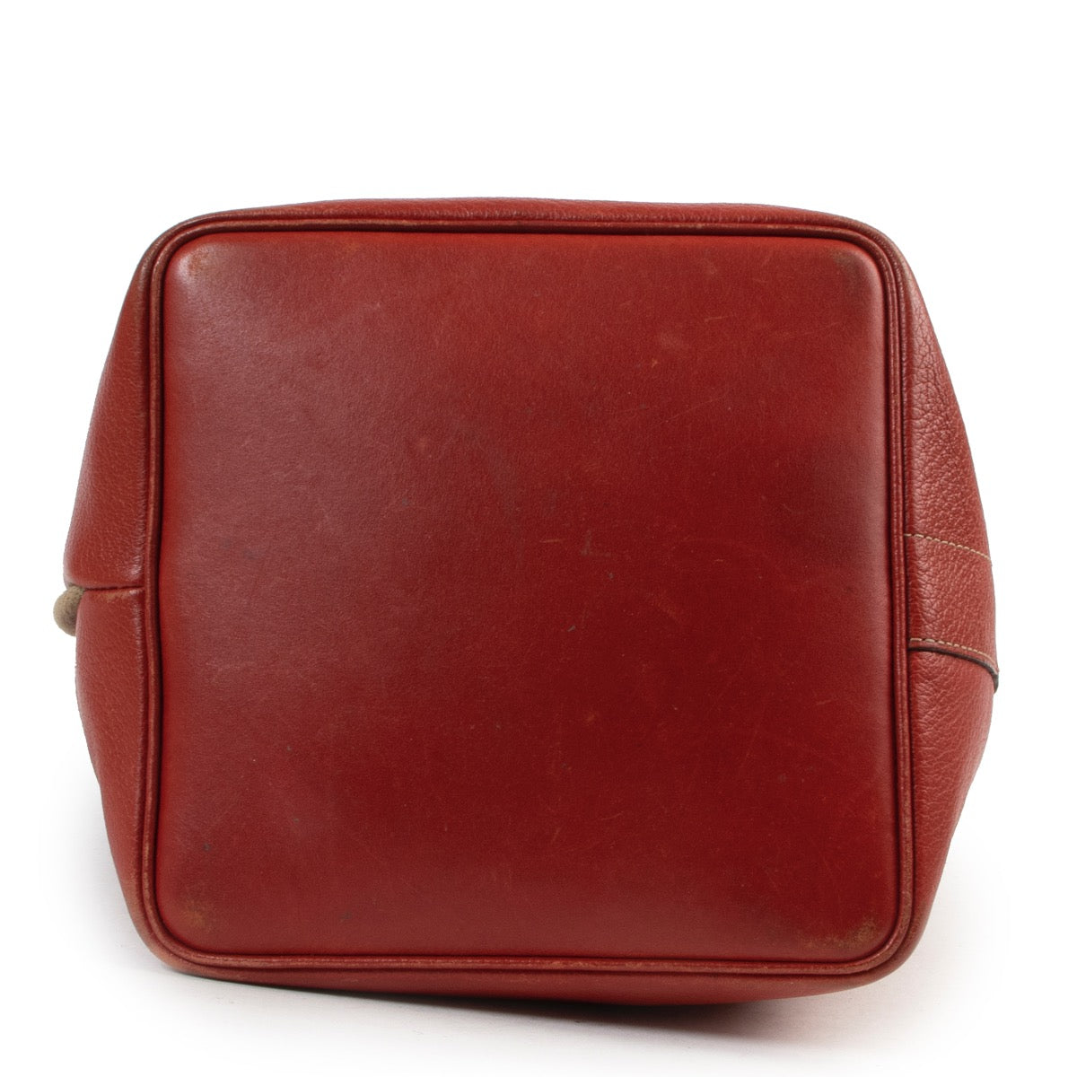 Shop safe online authentic Deux De Delvaux red shoulder bag at the right price. Veilig online kopen van een authentieke rode deux de Delvaux handtas.