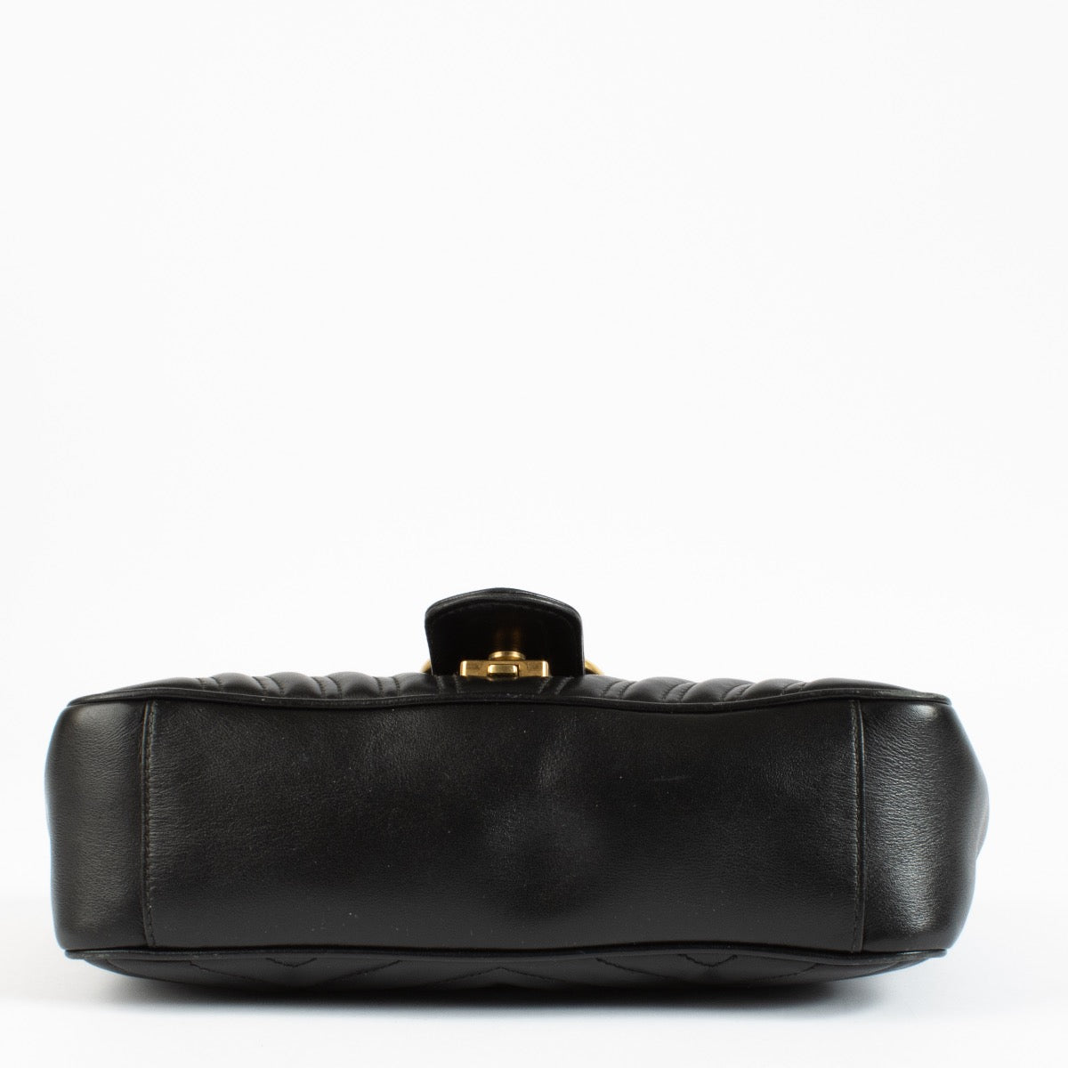 Shop 100% authentic second hand Gucci Black GG Marmont Medium Bag on Labellov.com