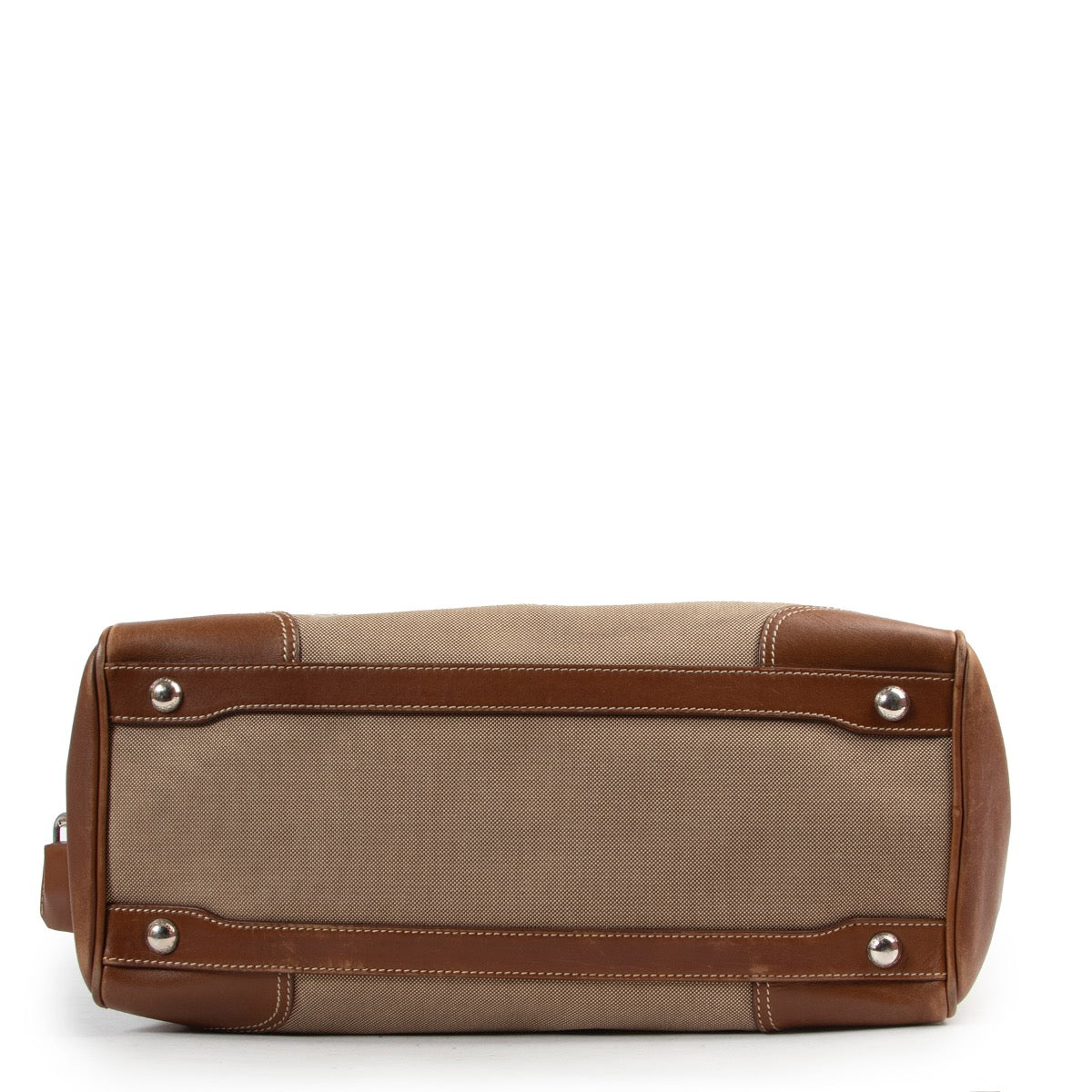 Shop safe online authentic second hand Prada brown shoulder bag at the right price at Labellov.com.