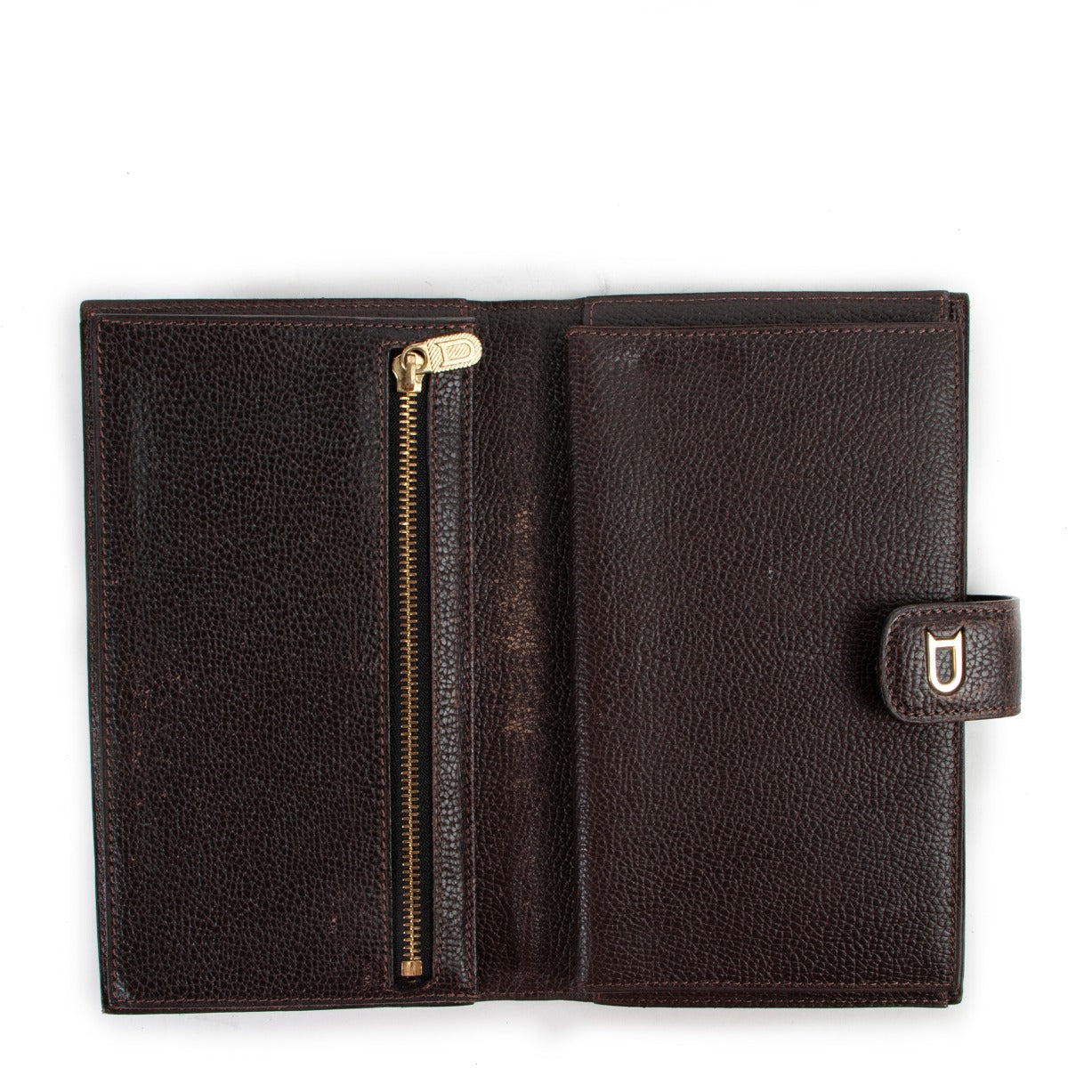 Delvaux Brown Leather Wallet at Labellov online or in store available for a reasonable price and in good condition. Get them now!
