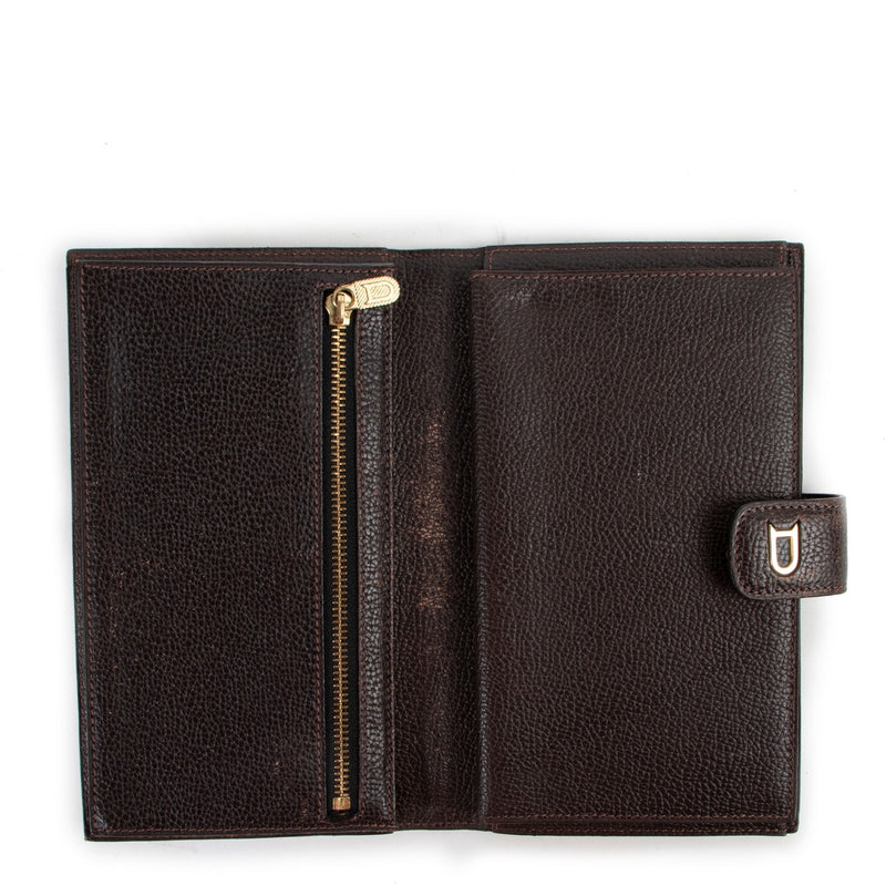 Delvaux Brown Leather Wallet at Labellov online or in store available for a reasonable price and in good condition. Get them now!
