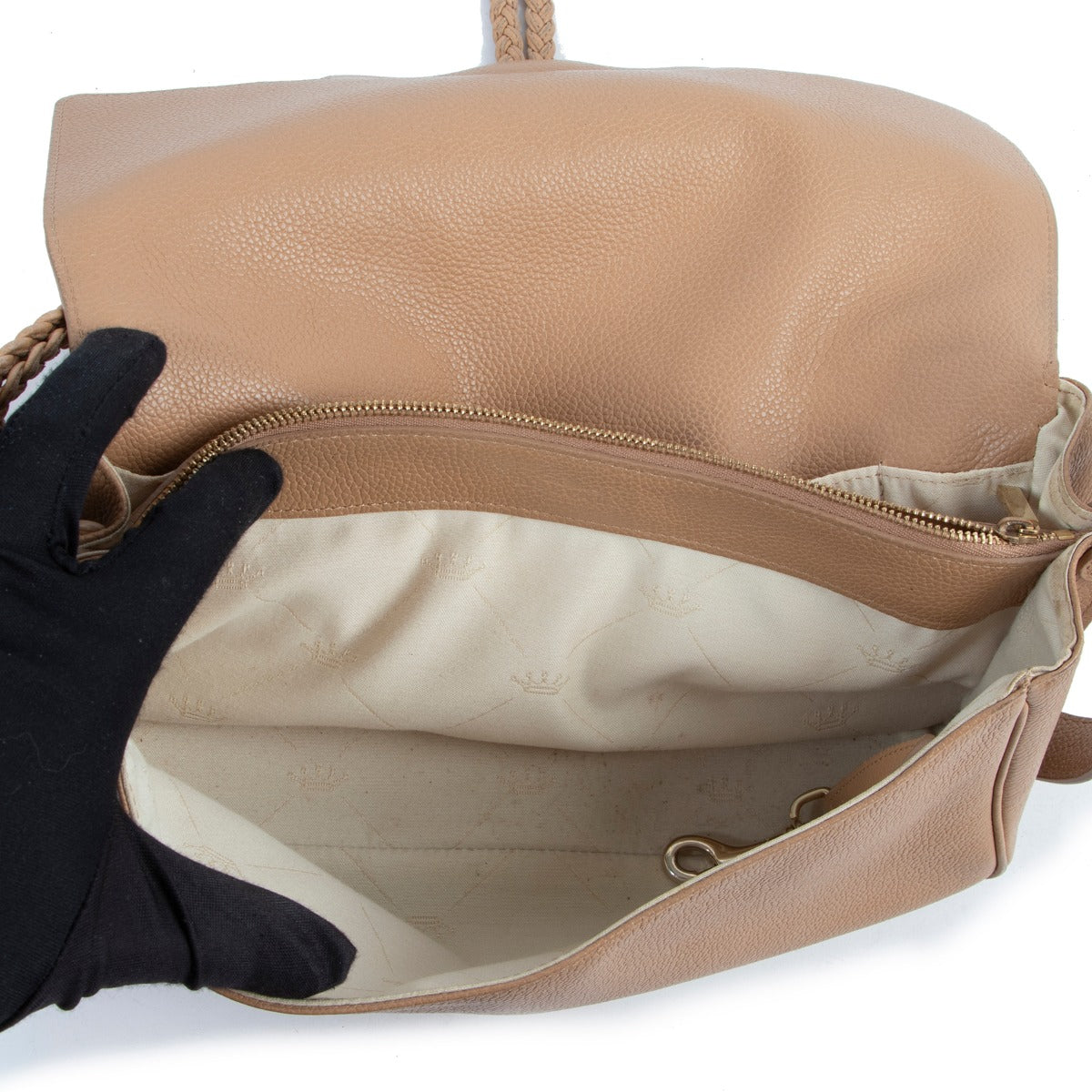 Delvaux Beige Leather Shoulder bag at Labellov online or in store available for a reasonable price and in good condition. Get them now!