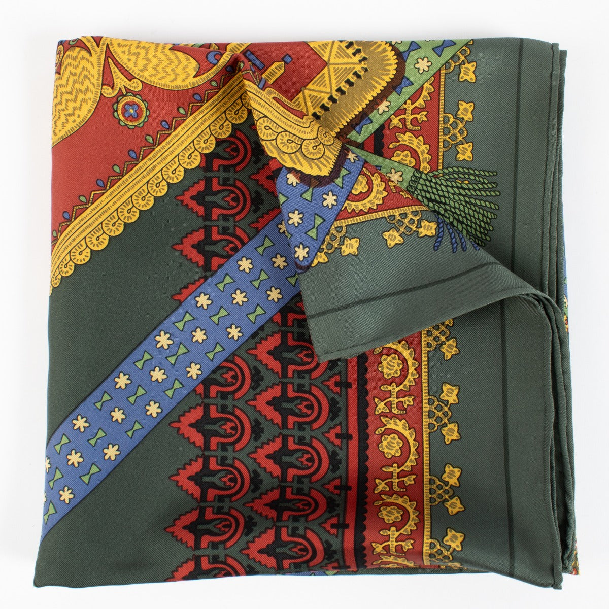 shop 100% authentic second hand Hermès Brins D'or Silk Scarf on Labellov.com
