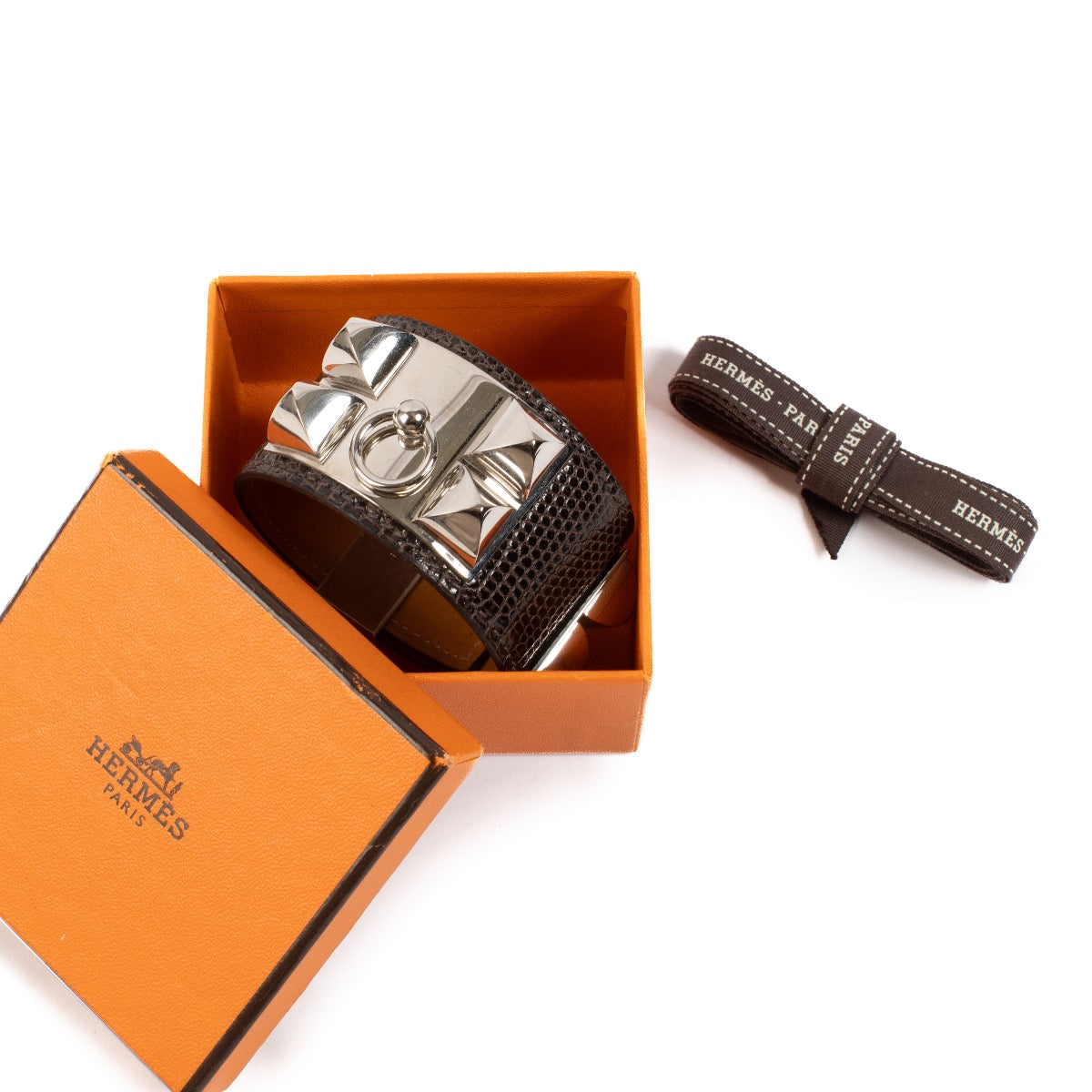 shop 100% authentic second hand Hermès Brown Lizard Collier De Chien Bracelet - Size T4 on Labellov.com