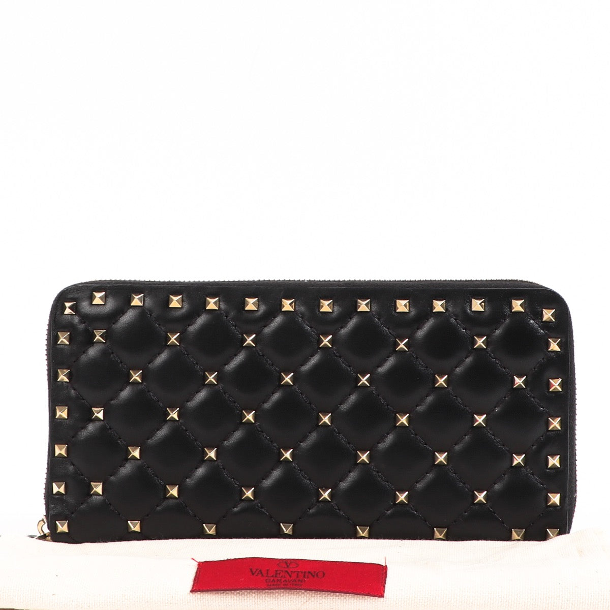 Shop safe online at Labellov in Antwerp this 100% authentic second hand Valentino Black Studded Long Wallet
