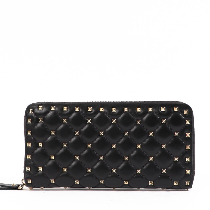 Shop safe online at Labellov in Antwerp this 100% authentic second hand Valentino Black Studded Long Wallet