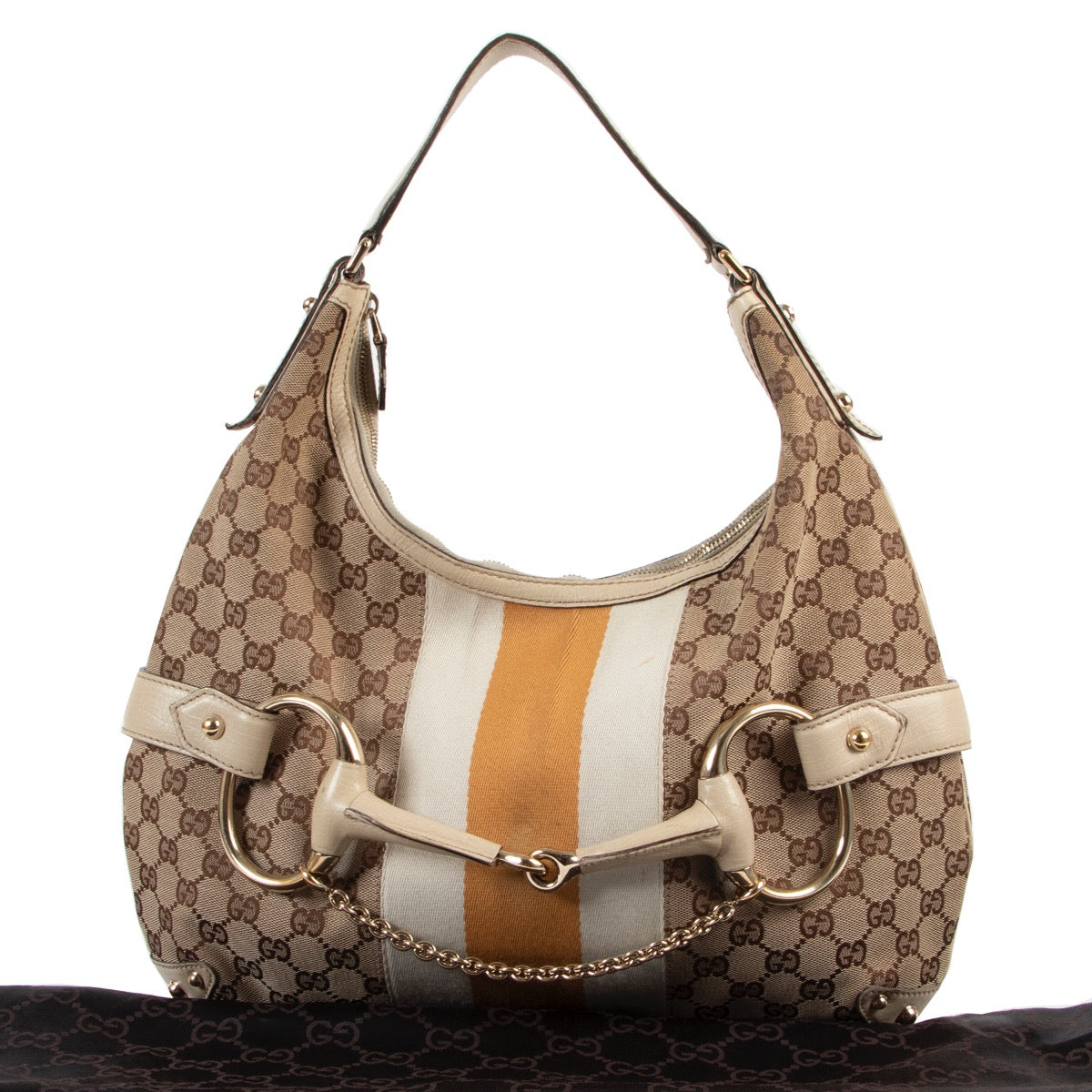Shop safe online at Labellov in Antwerp this 100% authentic second hand Gucci Monogram Horsebit Shoulder Bag
