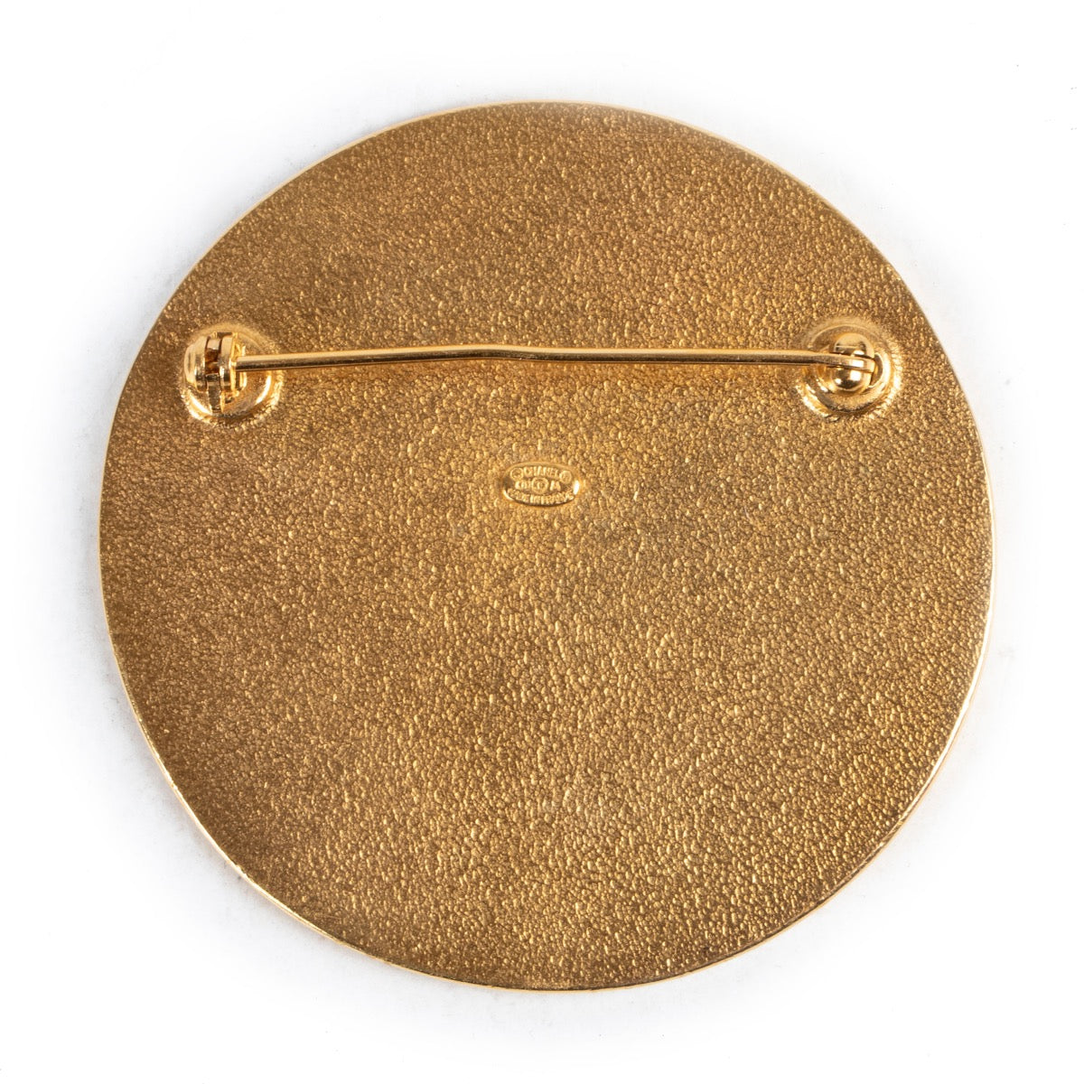 Shop safe online an authentic second hand Chanel Burgundy 29 Rue Cambon Brooch in very good condition and at the right price at Labellov.Com.