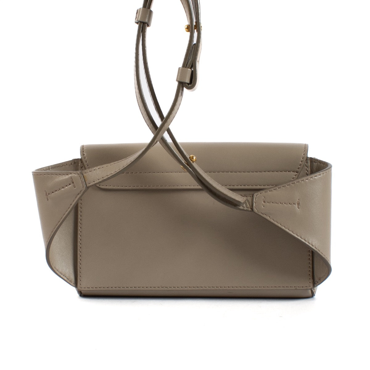 Shop safe online at Labellov in Antwerp and Knokke this 100% authentic second hand Chloé Beige Belt Crossbody Bag