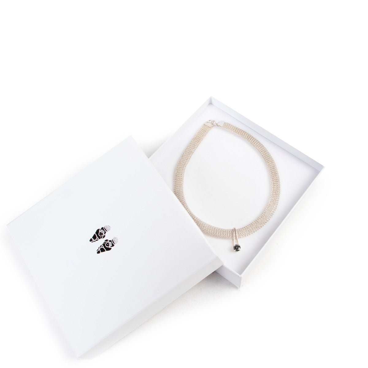 Shop safe online authentic second hand Wouters & Hendrix Silver Necklace in very good condition and at the right price at Labellov.com.