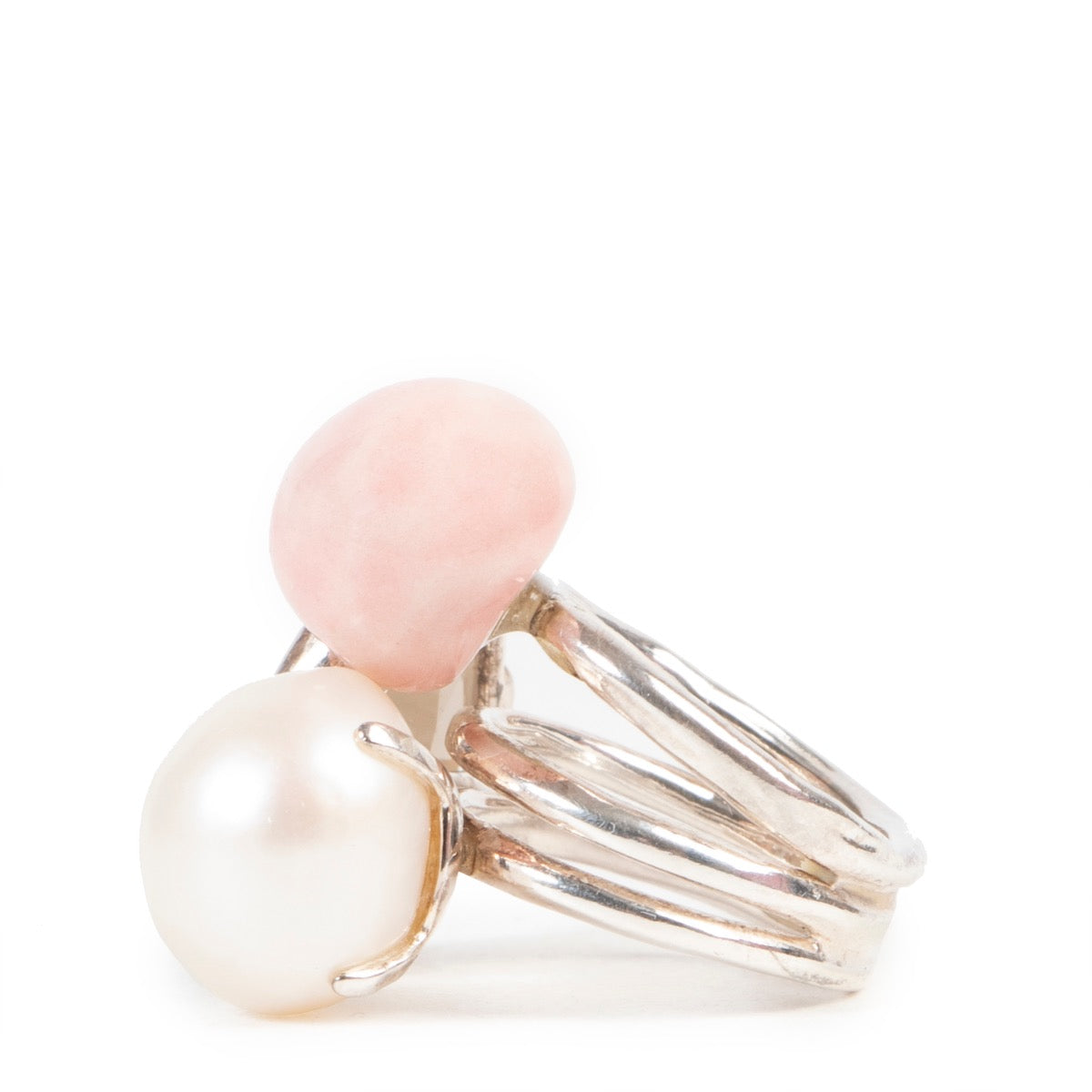 Shop safe online authentic Wouters & Hendrix Silver Ring in size 53 at the right price and in very good condition at Labellov.com.