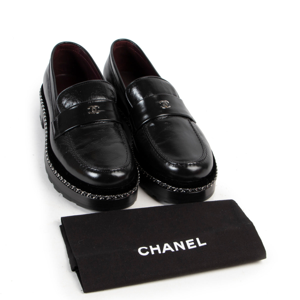Chanel Leren Zwarte Ketting Loafers