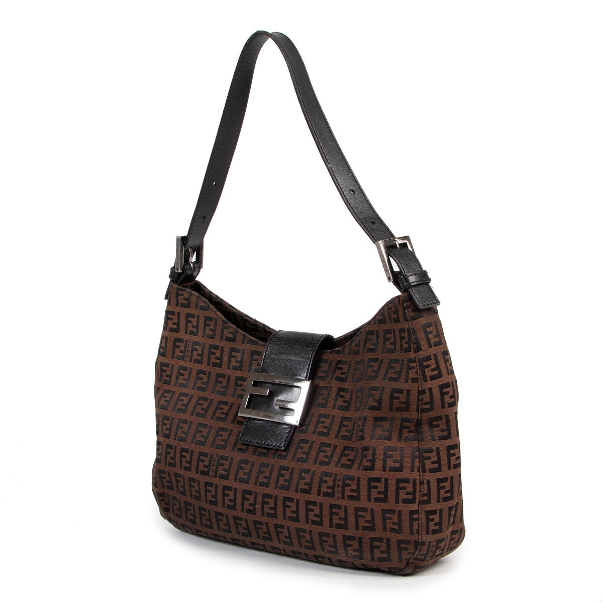 Buy authentic secondhand bags at Labellov vintage fashion webshop for the lowest price. Koop authentieke tweedehands tassen bij Labellov vintage mode webshop aan de laagste prijs.