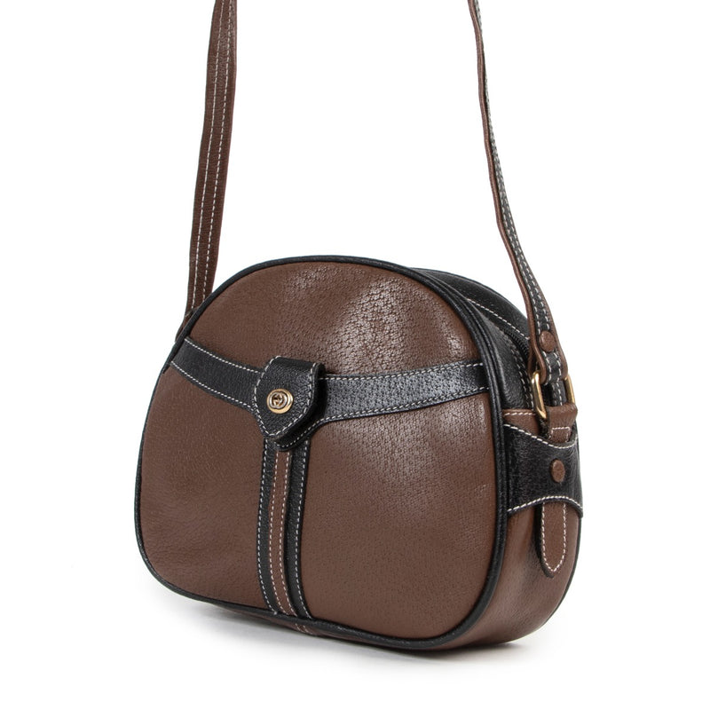 Shop safe online authentic second hand Gucci Brown Vintage Crossbody Bag in preloved condition at the right price at Labellov.com Antwerp.