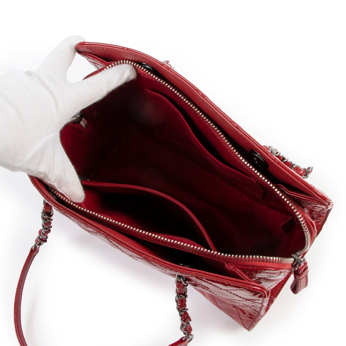Shop authentic second hand luxury designer Chanel Red Quilted Patent Leather Shoulder Bag at Labellov