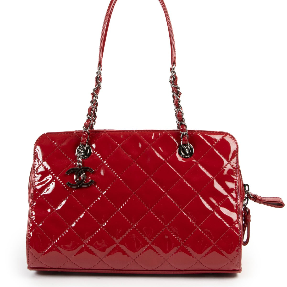 Shop authentic second hand luxury designer Chanel Red Quilted Patent Leather Shoulder Bag at Labellov