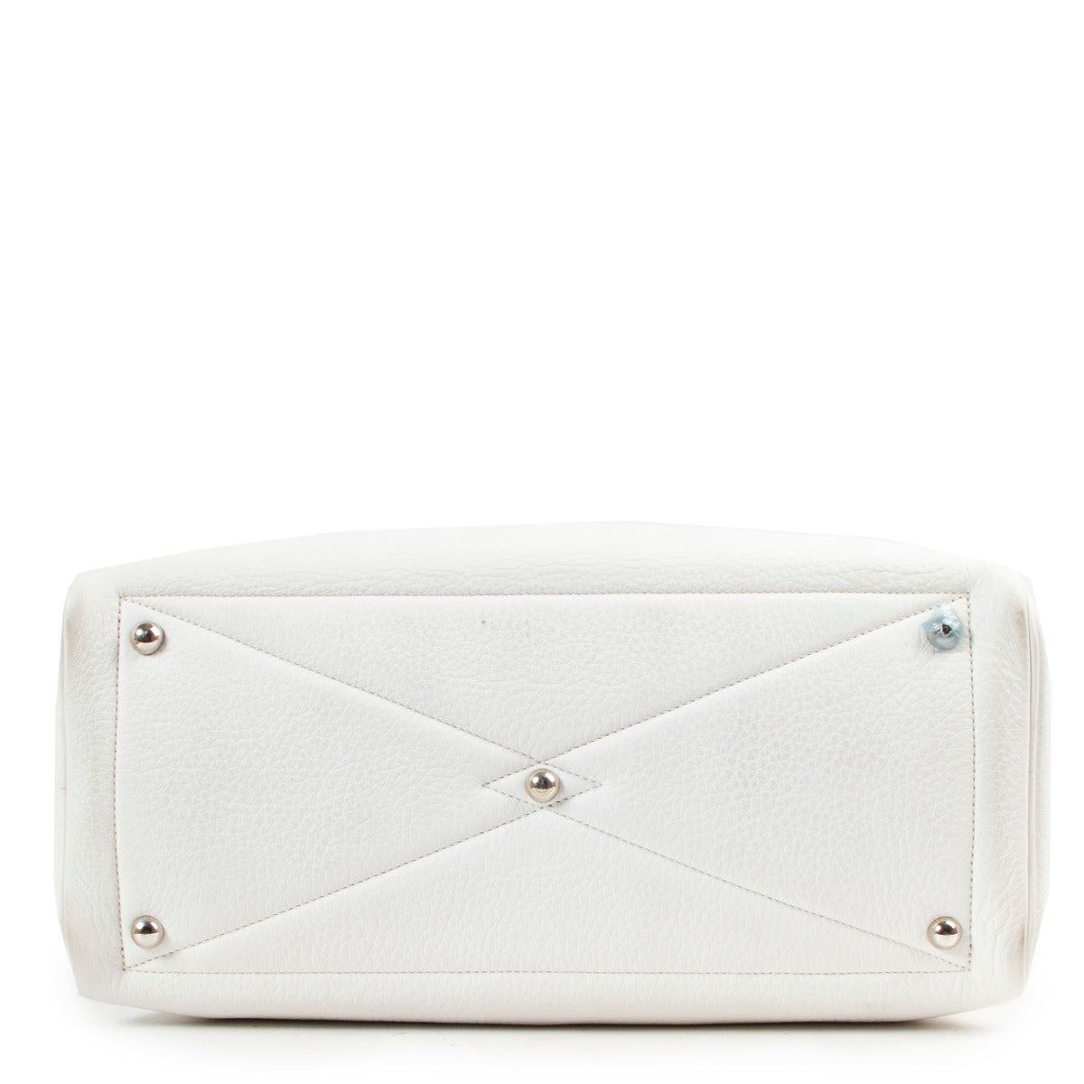Hèrmes bag at Labellov