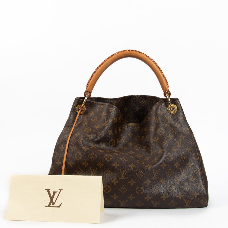 Shop safe online at Labellov in Antwerp this 100% authentic second hand Louis Vuitton Monogram Canvas Artsy Shoulder bag