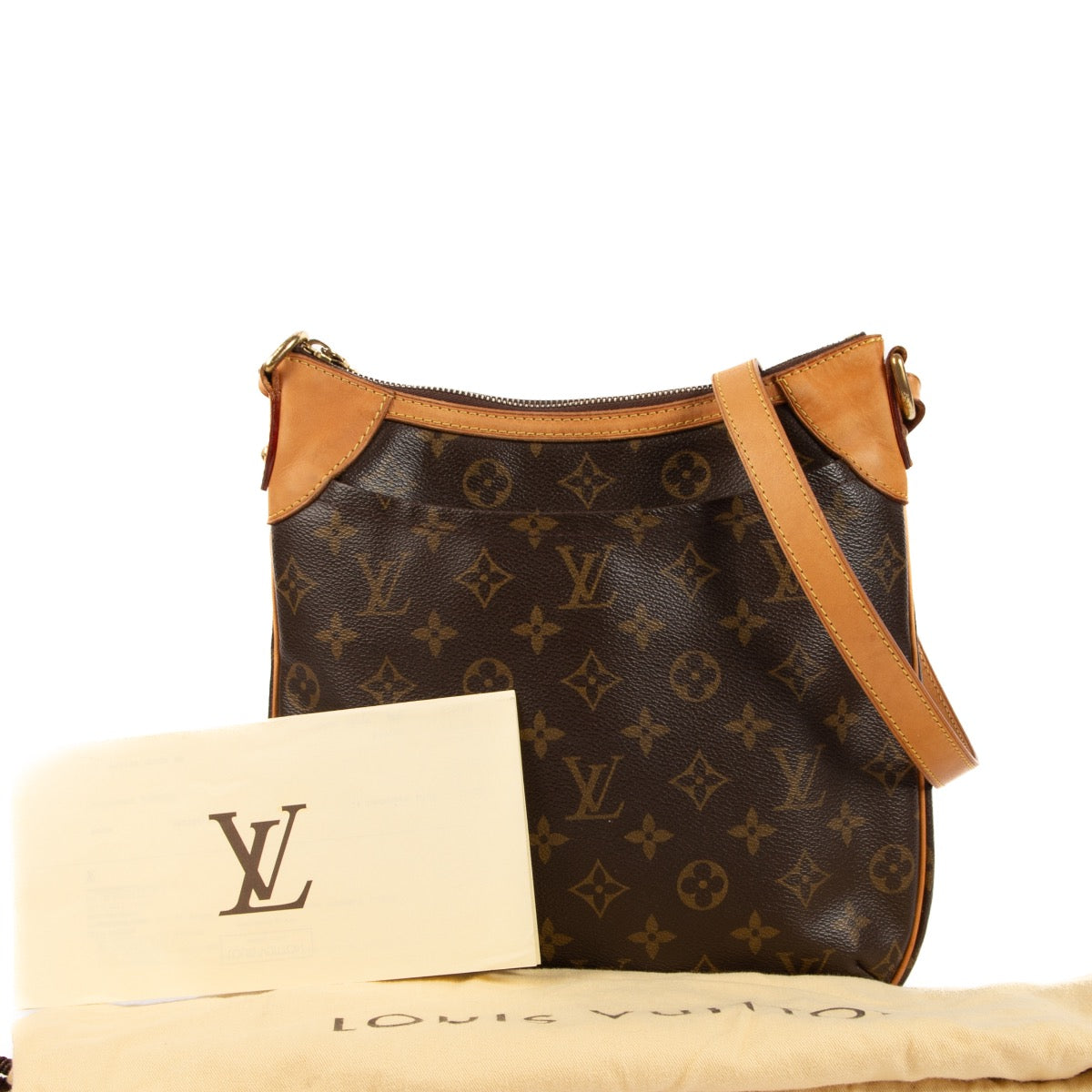 Louis Vuitton Monogram Odeon Crossbody Bag for the best price at Labellov secondhand luxury in Antwerp. We buy and sell your preloved and brand new designer bags for the best price at Labellov secondhand luxury in Antwerp.