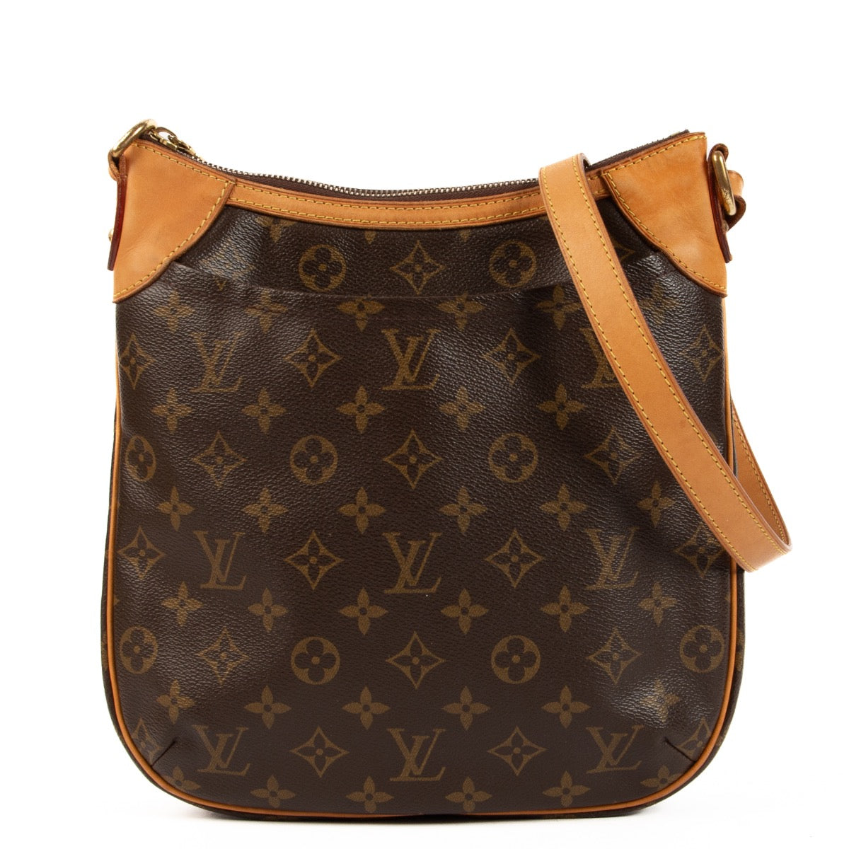 Louis Vuitton Monogram Odeon Crossbody Bag for the best price at Labellov secondhand luxury in Antwerp. We buy and sell your preloved and brand new designer bags for the best price at Labellov secondhand luxury in Antwerp.