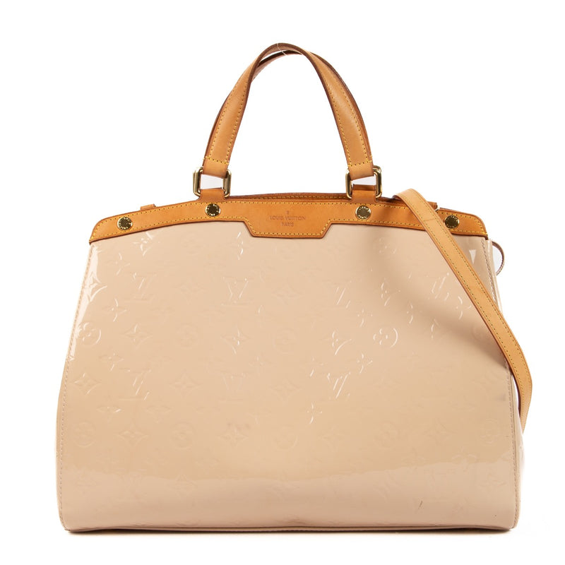 Louis Vuitton Vernis Monogram Perle Brea GM for the best price at Labellov secondhand luxury
